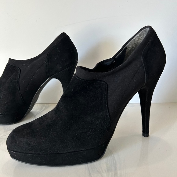 Stuart Weitzman Black suede platform high heel - Picture 1 of 15